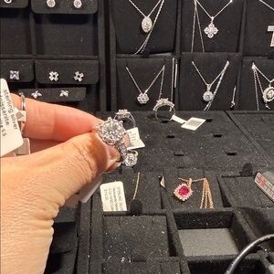 Elegant Silver Women's Ring